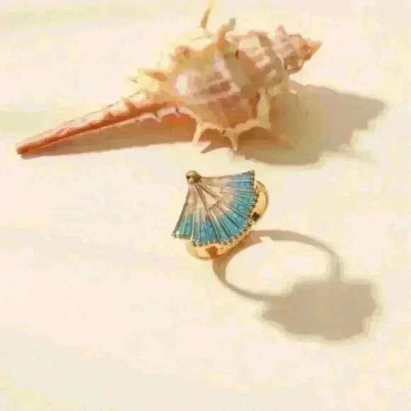 Delicate Fan-Shaped Pendant Accented with Shimmering Blue Hues - Picture 5 of 6